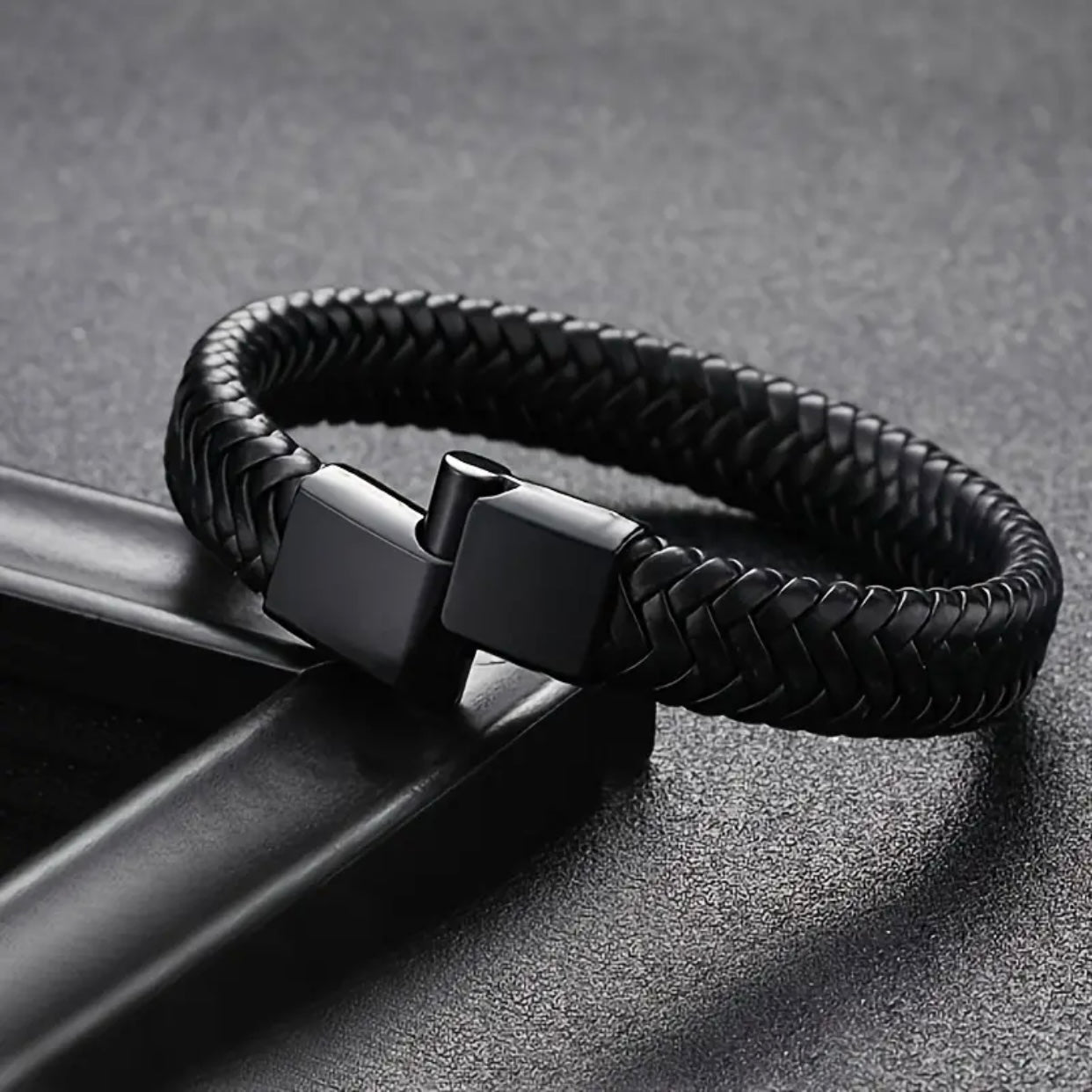 Signature Onyx Band