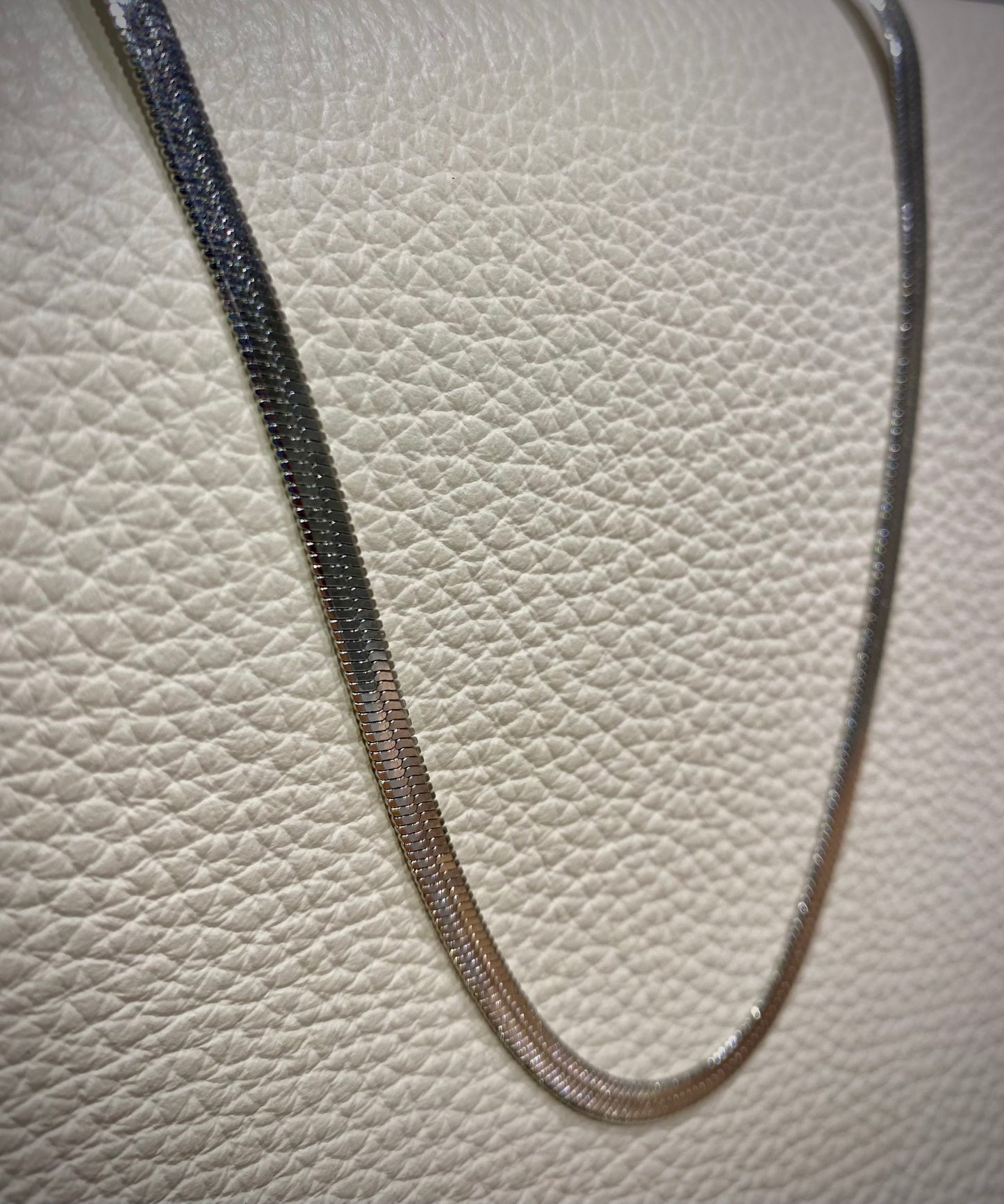 Serpentine Silver Strand