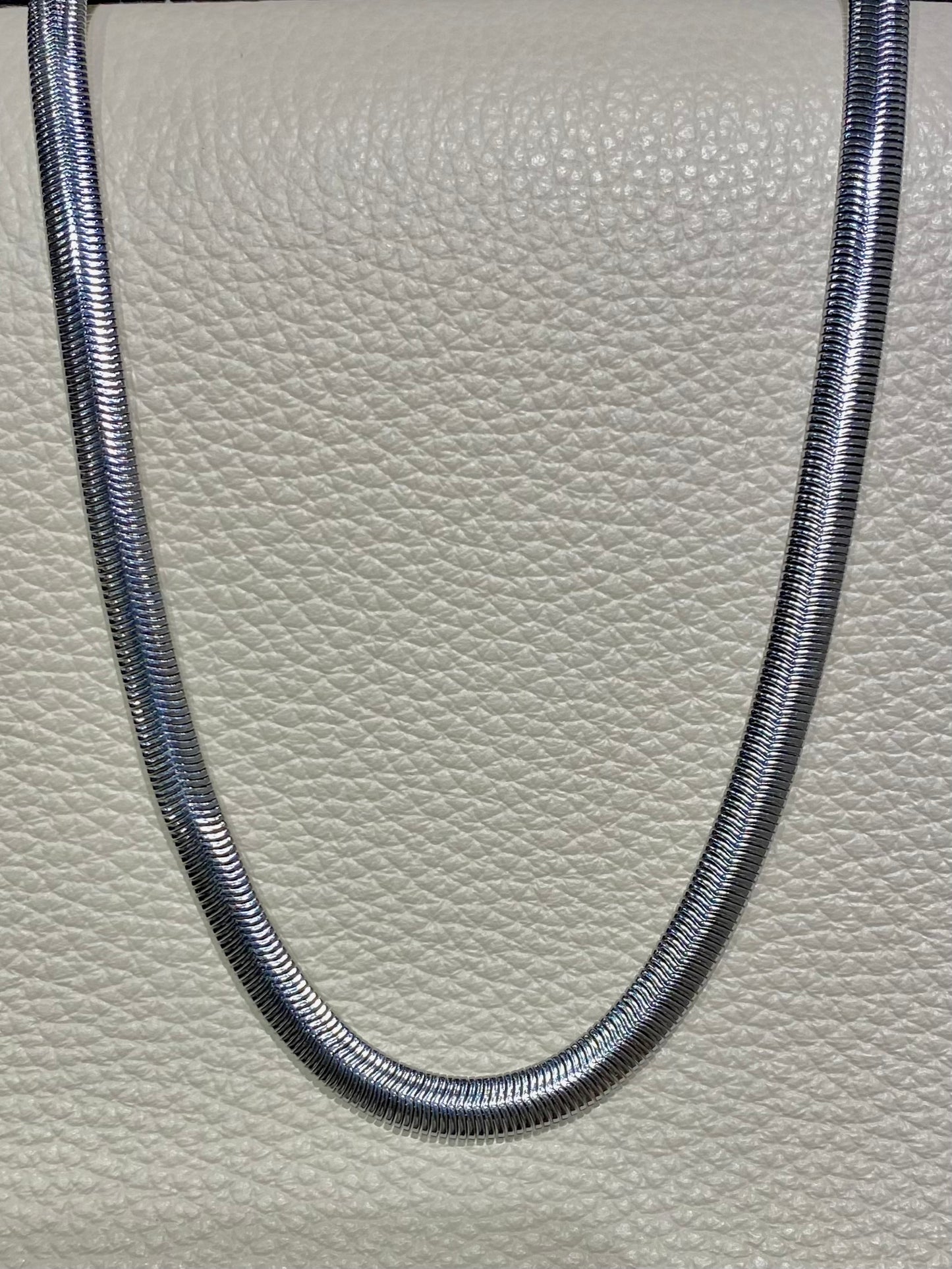 Serpentine Silver Strand